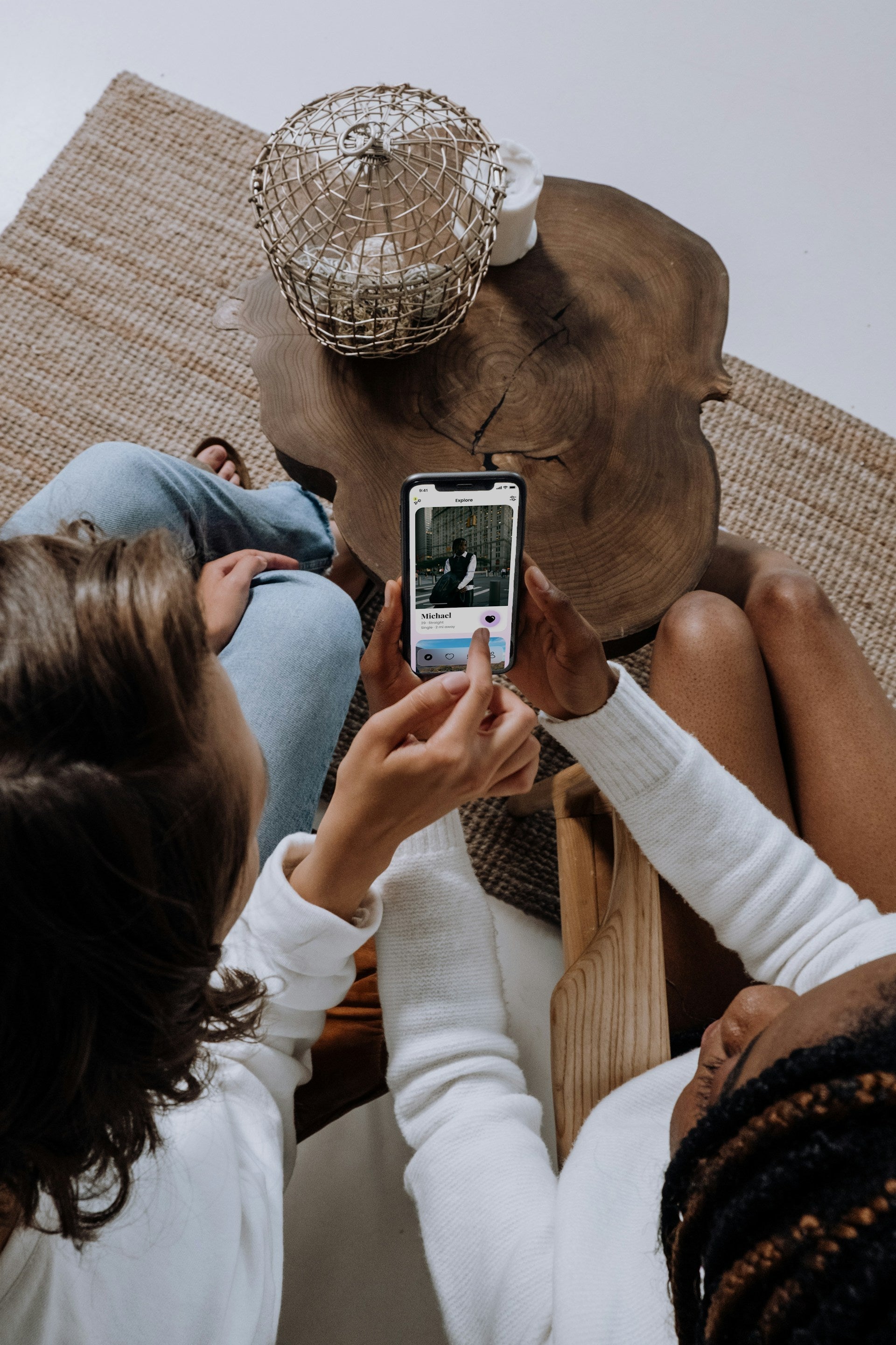 Crafting Irresistible Dating Profiles: Tips for Compelling Bios & Perfect Photos