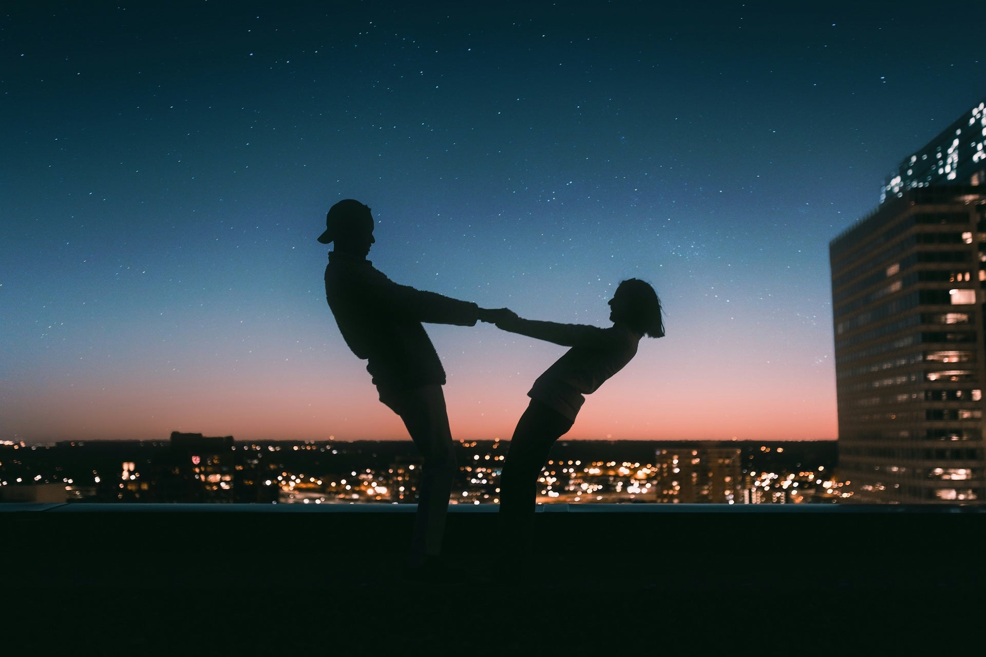 Unwritten Rules of Online Dating: Navigate the Digital Scene with Confidence